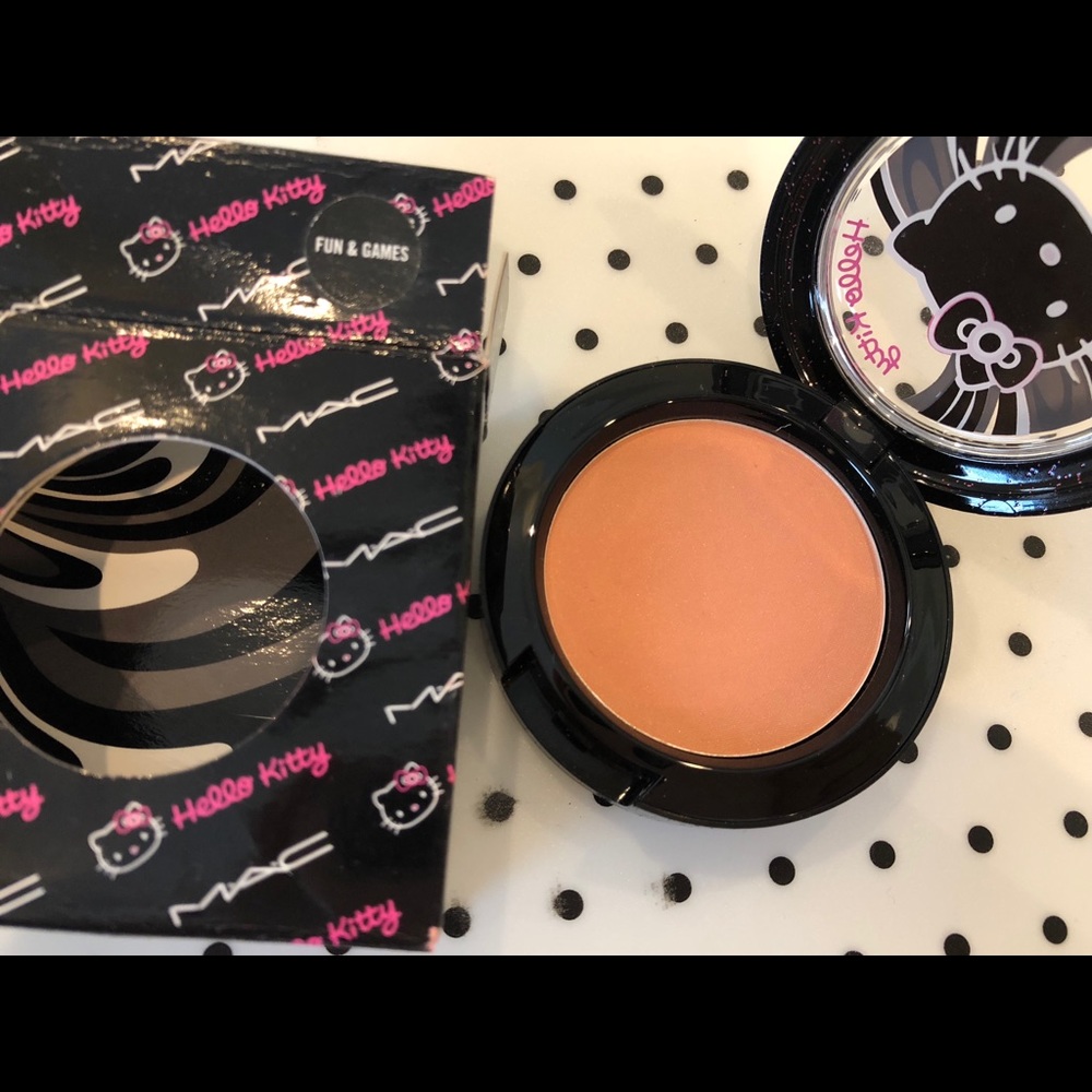 MAC LE HELLO KITTY BNIB FUN & GAMES BLUSH